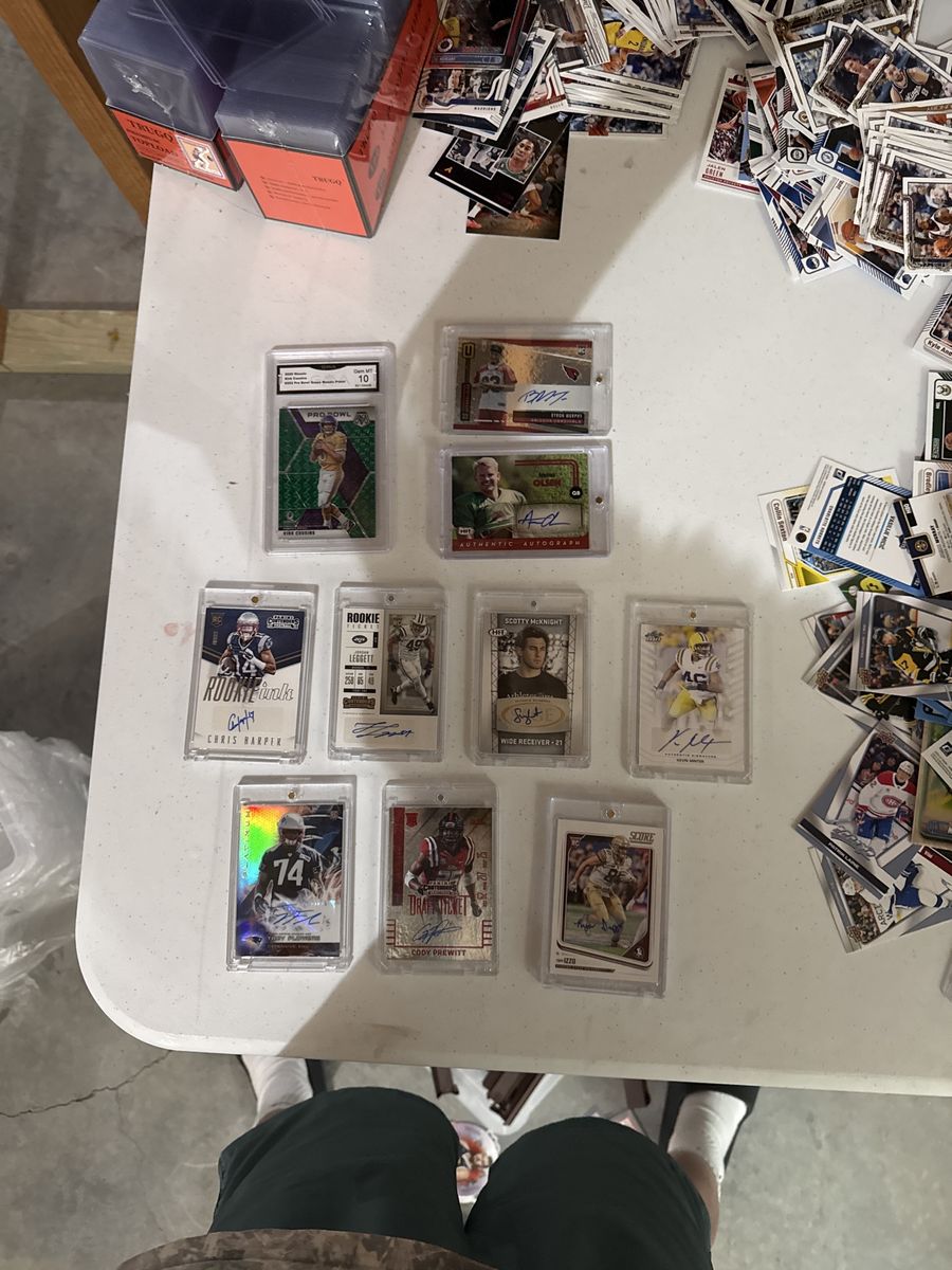 NFL Football Trading Cards - Signed Autographs, Rookies, and Graded Gem Mint 10 (9 Cards)
