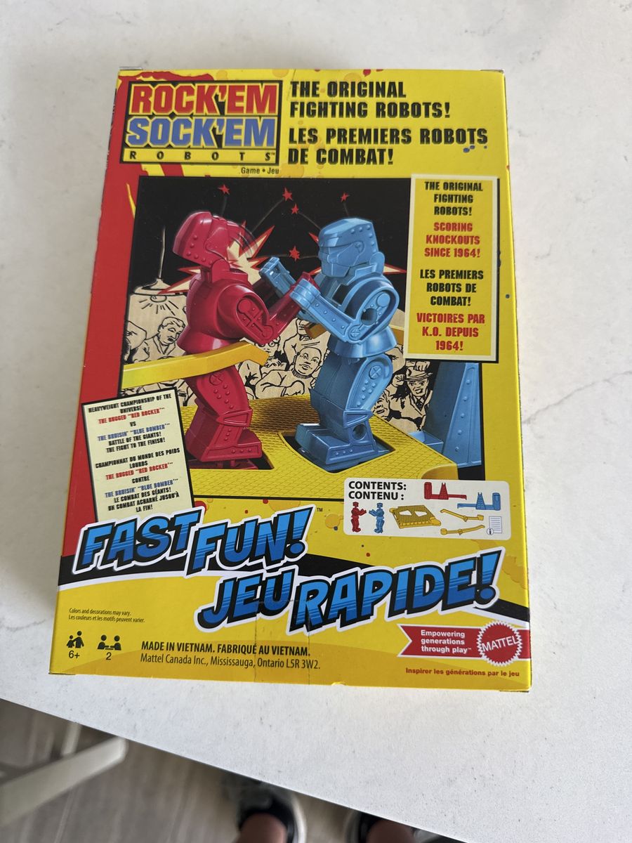 Mattel Rock 'Em Sock 'Em Robots Fighting Game, The Original Since 1964, Ages 6+