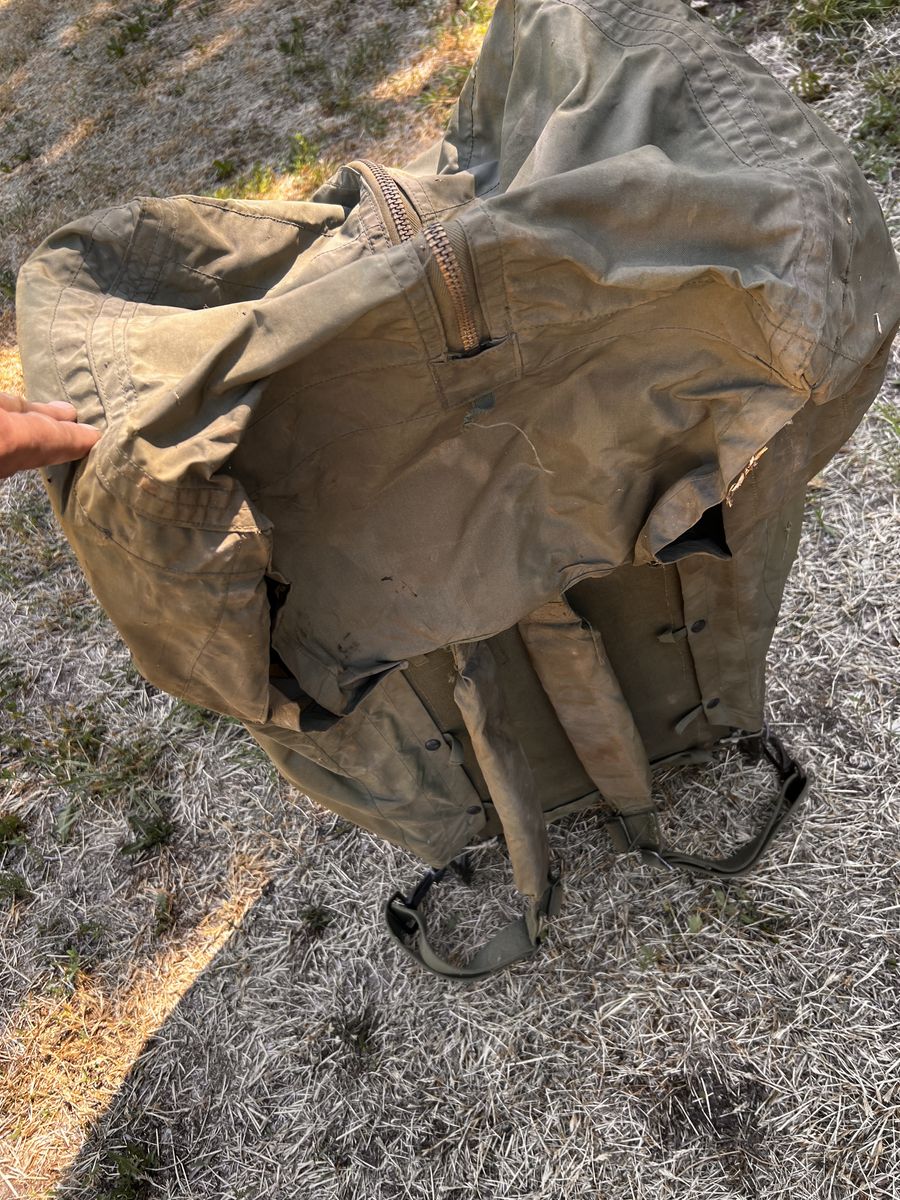 Military Vietnam Nam radio pack