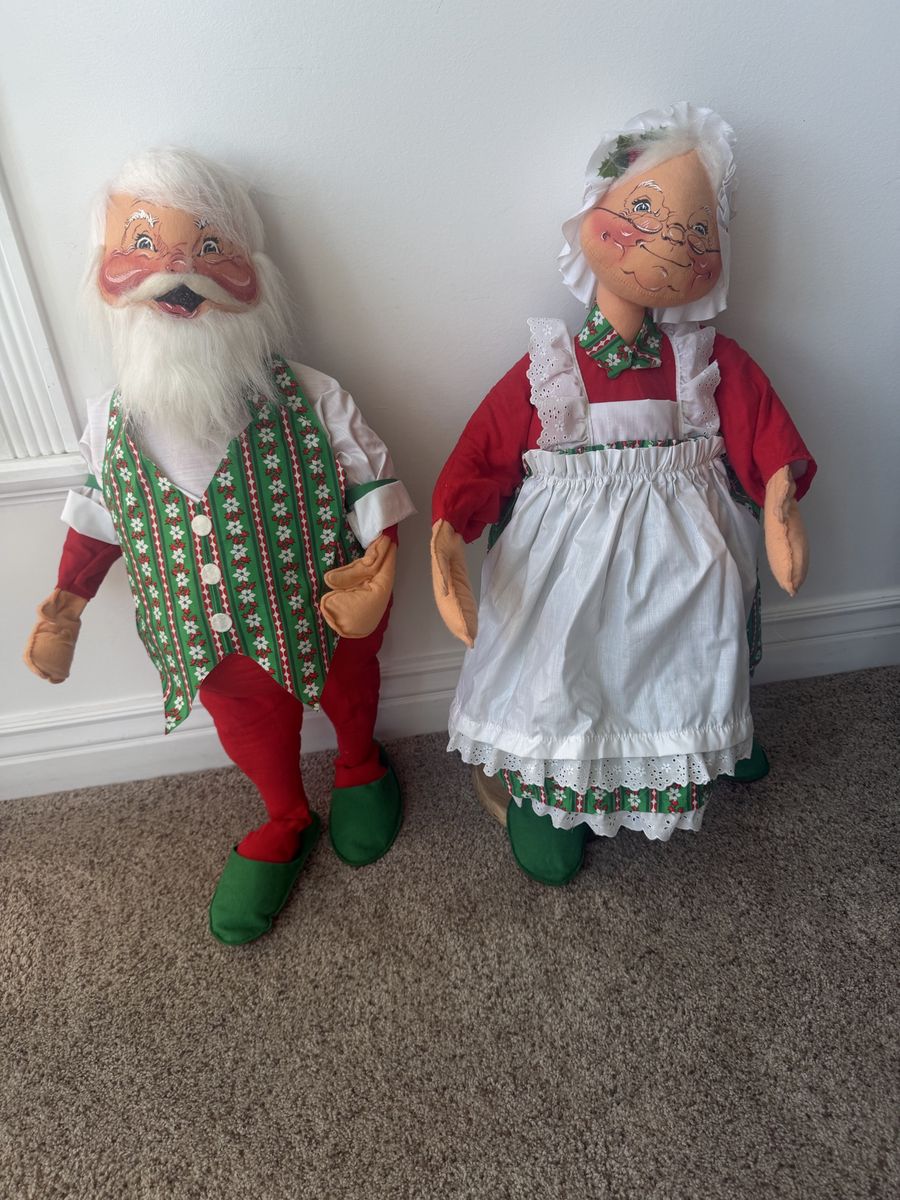 Vintage Analee Santa and Mrs. Claus Large Fabric Dolls Holiday Decor Set