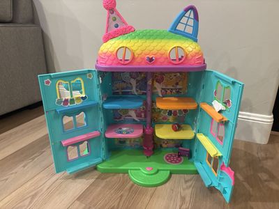 Gabby doll house
