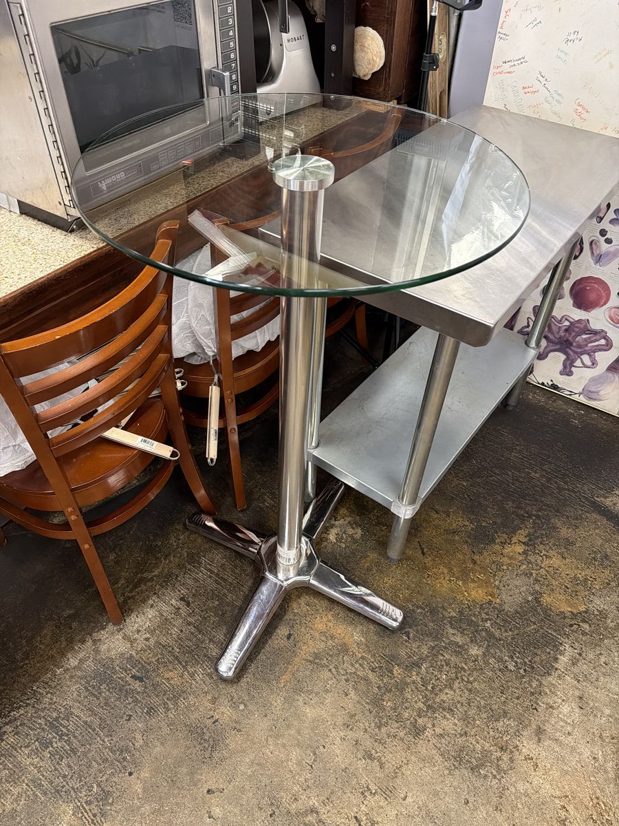 Round Bar glass Table