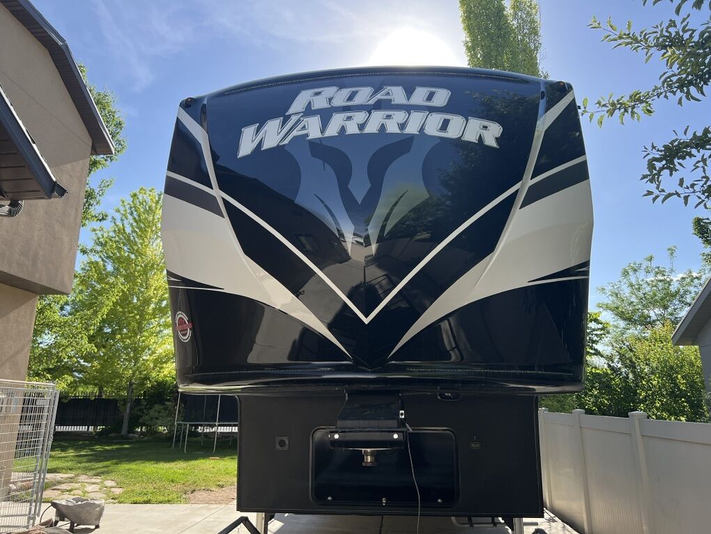 2021 Road Warrior FOR RENT