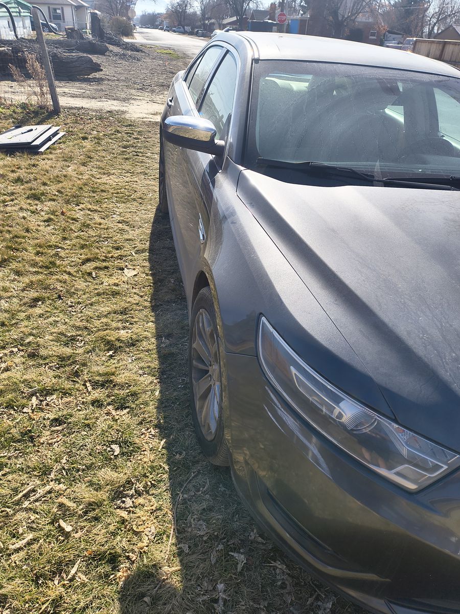 2015 FORD TAURUS Limited