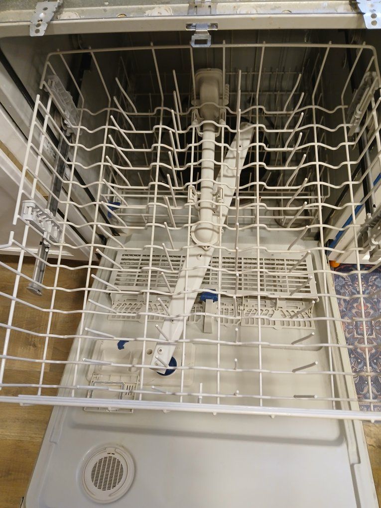 Main image 4
