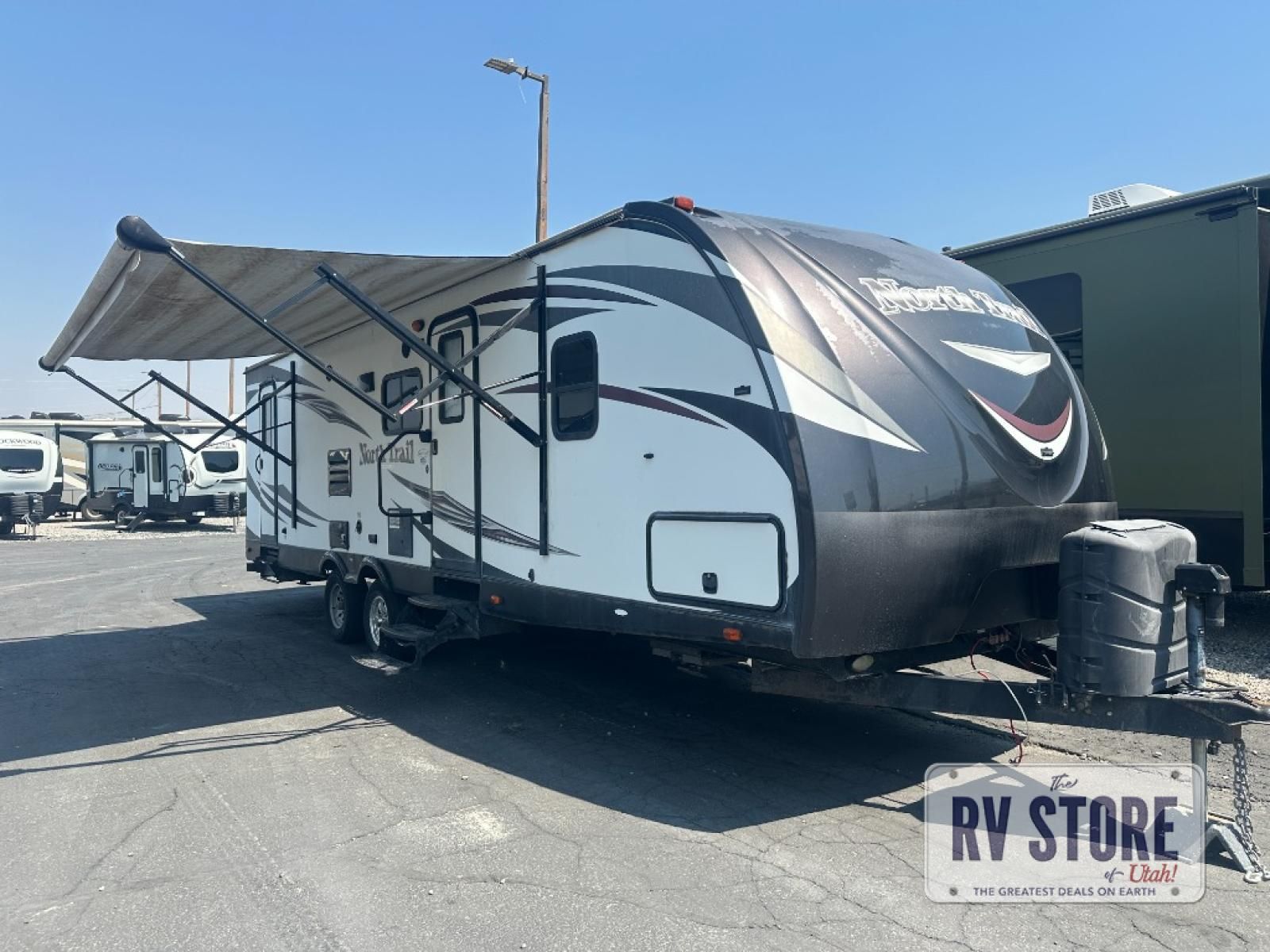 2015 Heartland North Trail 28DBSS King Travel Trailer Bunkhouse|Two Entry/Exit Doors|U Shaped Dinette