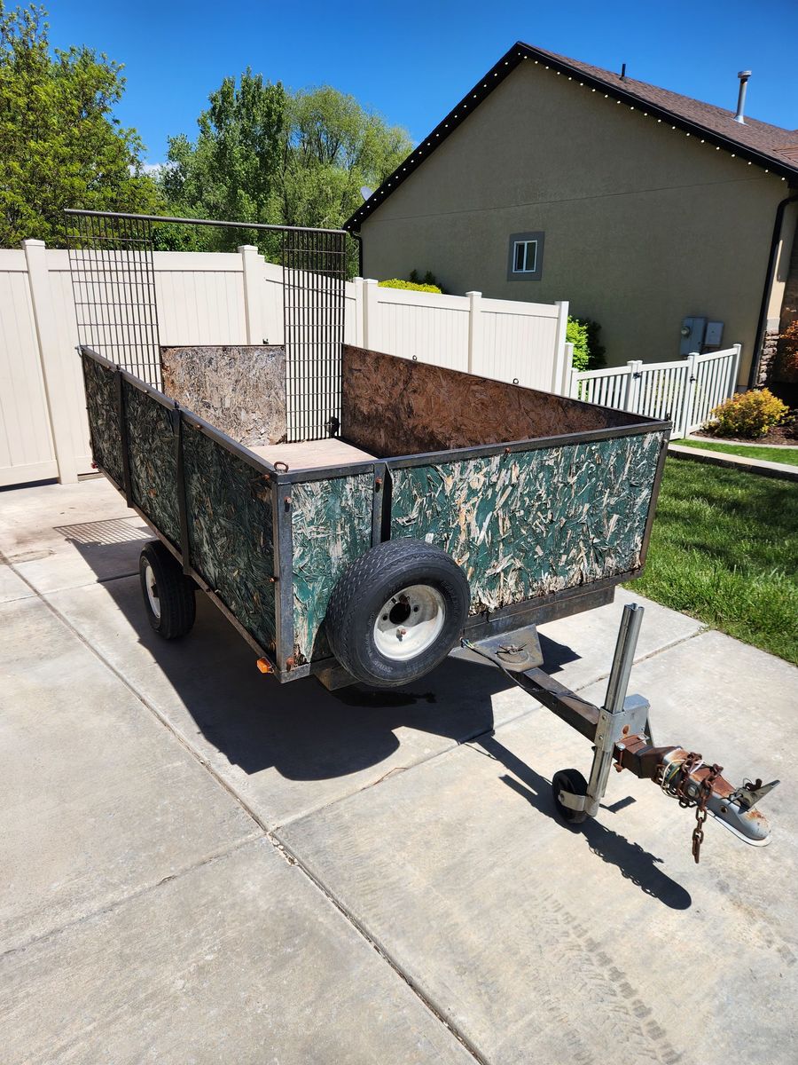 5X8 Utility Trailer w/ Loading Ramp