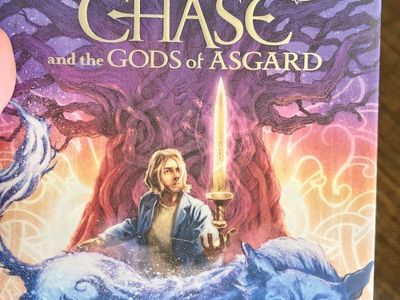 The Sword of Summer by Rick Riordan (Magnus Chase and the Gods of Asgard Book 1)