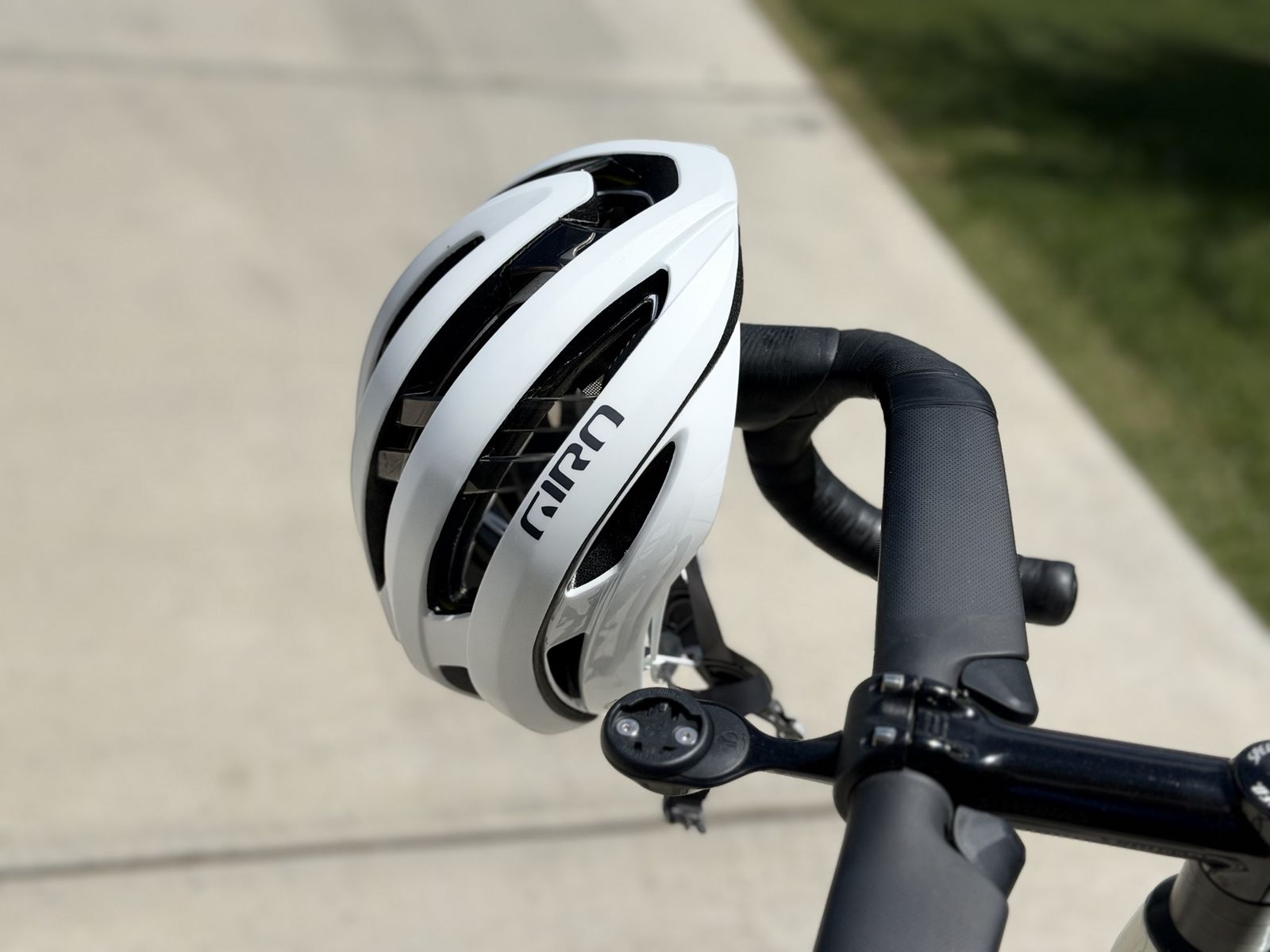 Giro Aries Spherical MIPS Road Helmet – Matte White – Like New