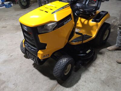 Cub cadet xt1