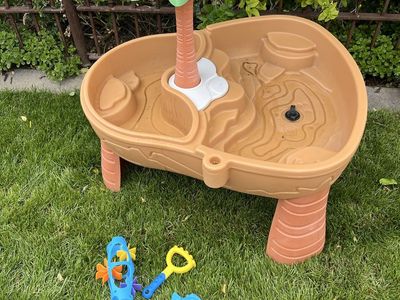 Step 2 tropical sand and water table