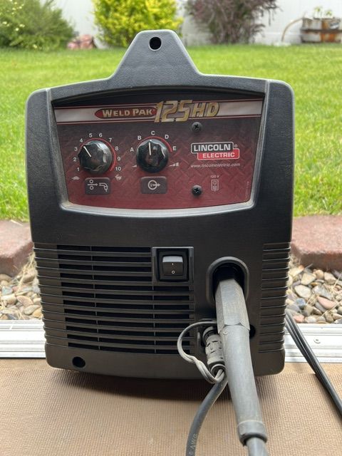 Lincoln Electric Weld Pak 125 HD MIG Welder - 120V, Compact & Portable