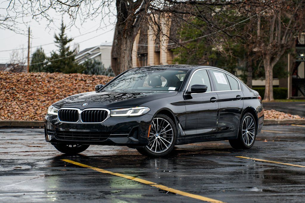 2022 BMW 5 Series 530i