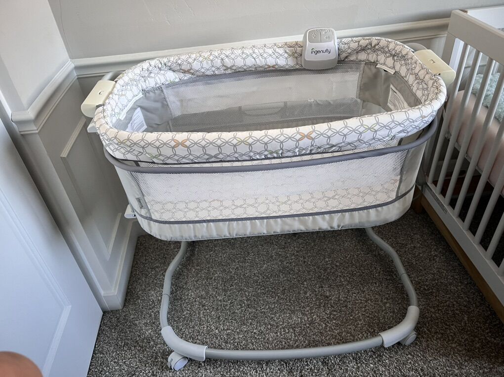 Ingenuity Baby Bedside Bed-Amazing!!