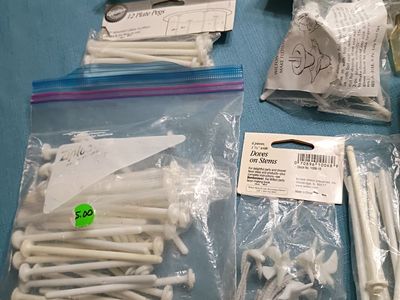 Wilton Cake Decorating supplies