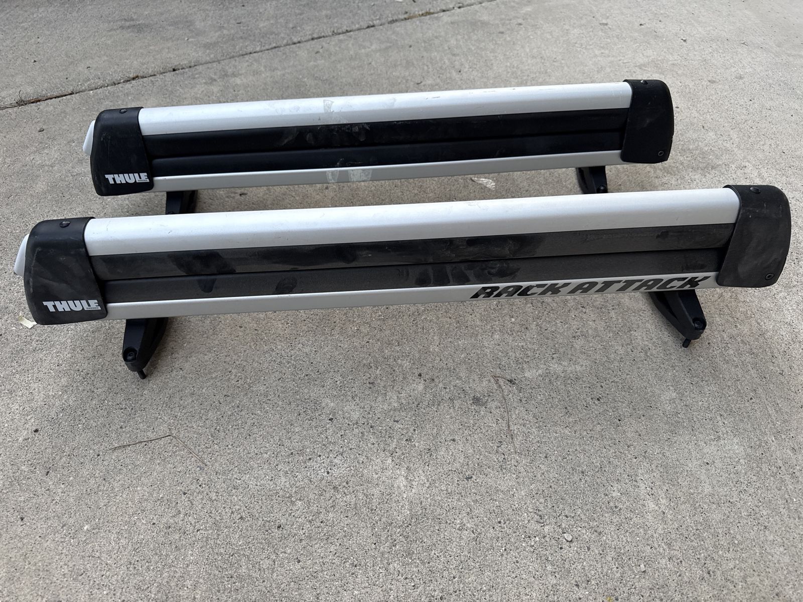 Thule Ski / Snowboard Roof Rack