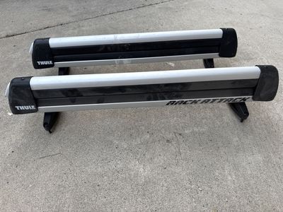 Thule Ski / Snowboard Roof Rack