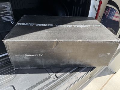 Tesla Powershare Home Backup Bundle NIB
