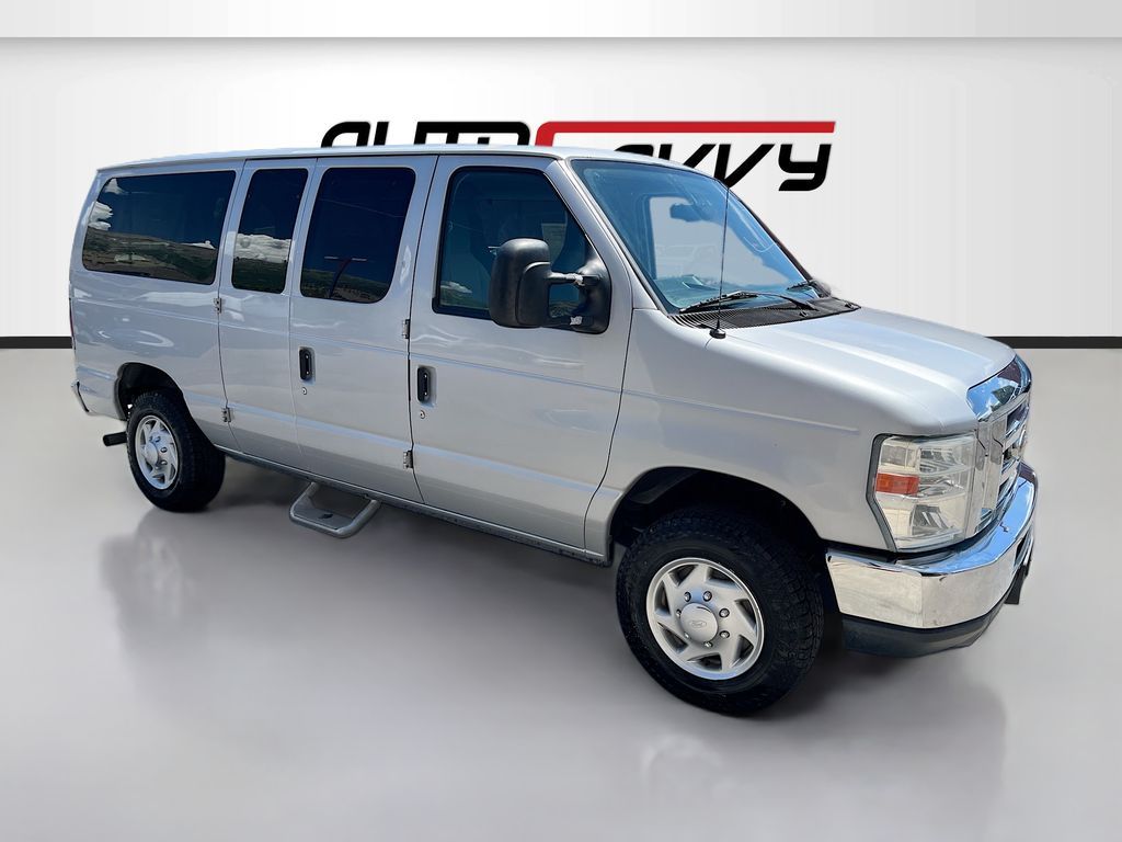 2014 Ford E-350 and Econoline 350 XLT