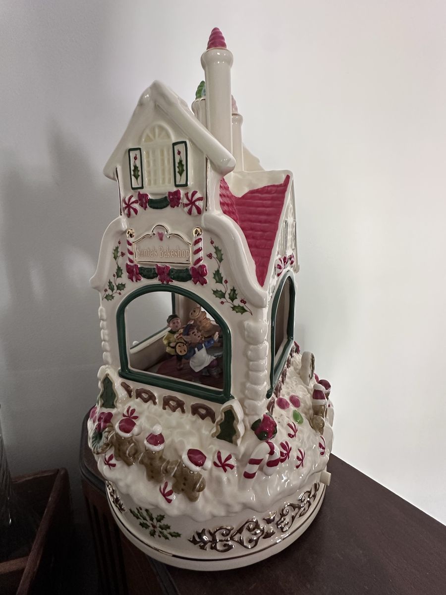 Lenox Christmas Music Box