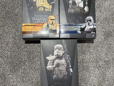 Star Wars Hot Toys Trooper Sale!