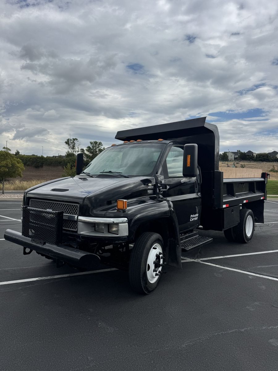 2003 Chevrolet 4500 dump truck work truck
