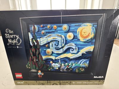 LEGO Ideas 21333 The Starry Night MoMA Art Building Set, 2316 Pieces, New Unopened