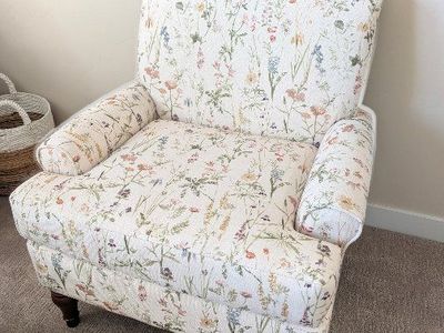 Adorable Accent Chair