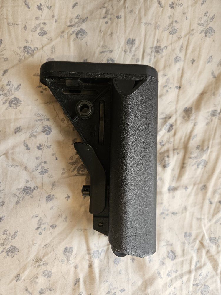 B5 SYSTEMS SOPMOD AR-15 M4 Rifle Stock, barely used!! Fits airsoft and real guns!