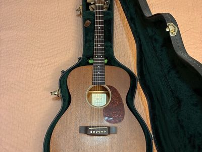 Martin 000-15 Mahogany Top Auditorium Acoustic Guitar with Hard Shell Case