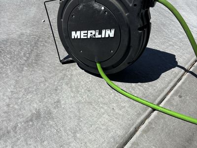 Merlin 3/8" x 50 Ft Enclosed Retractable Air Hose Reel, Green Hose