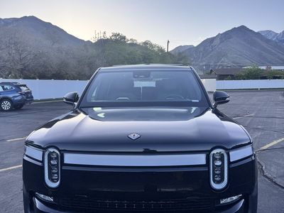 2022 Rivian R1S Launch Edition