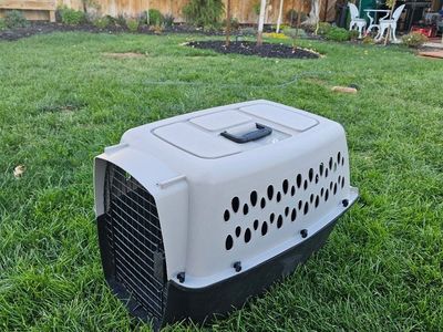 Small Dog Crate- Hardly used!