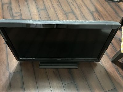 37” Vizio TV. 1080P