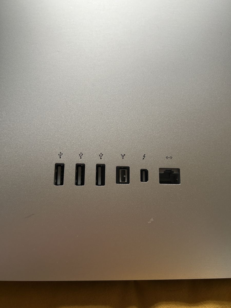 Main image 3