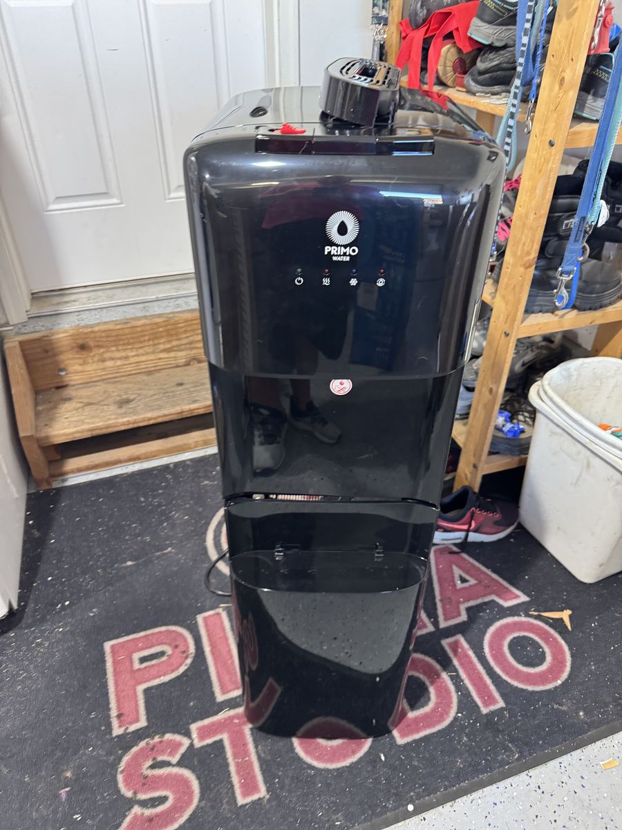 Primo Bottom Loading Water Machine