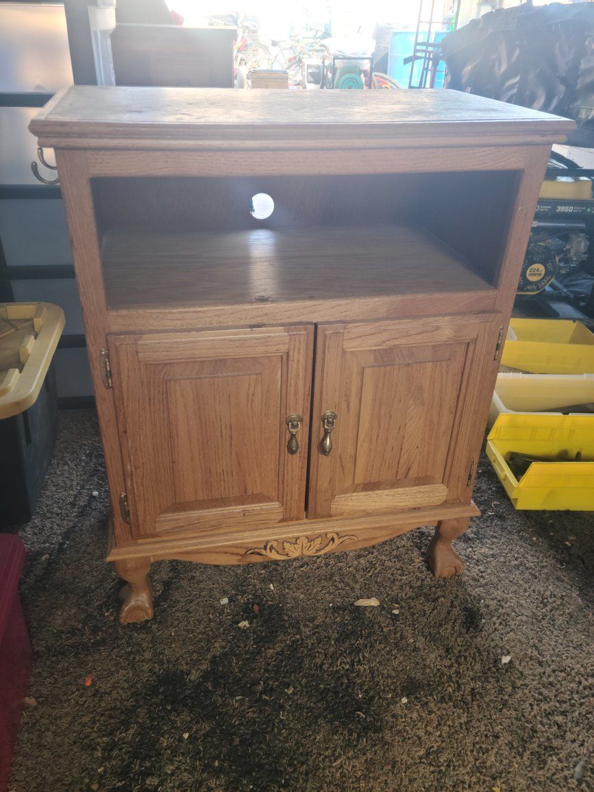 Oak Wood TV Stand Media Console Cabinet with Storage & Carved Details