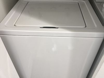 Electric Washer/Dryer Set