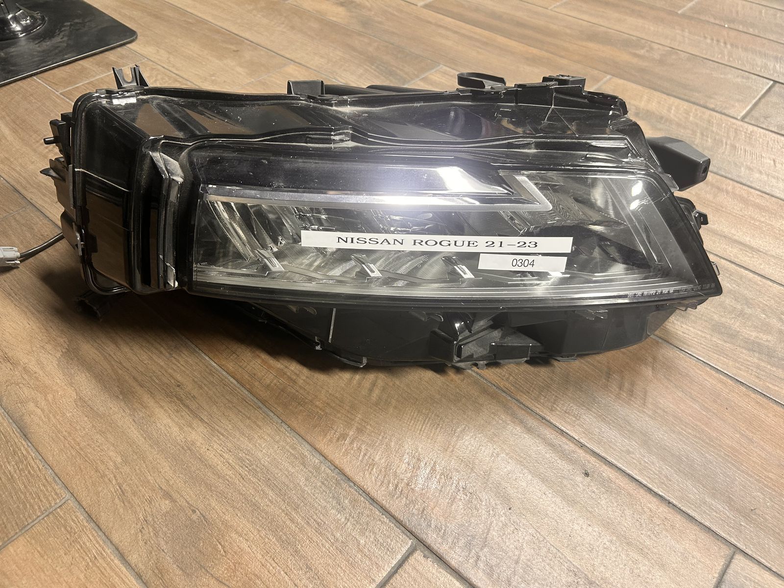 Nissan Rogue 2021-2023 Passenger Side Headlight