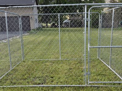 Chain Link Dog Kennel