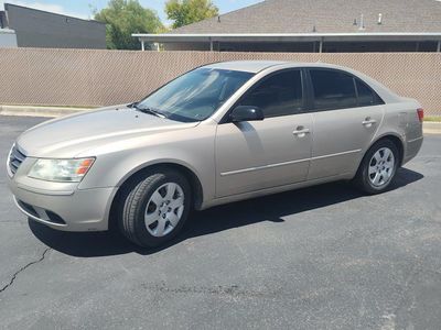 Hyundai Sonata Sedan - Low Mileage (60,000) Runs great