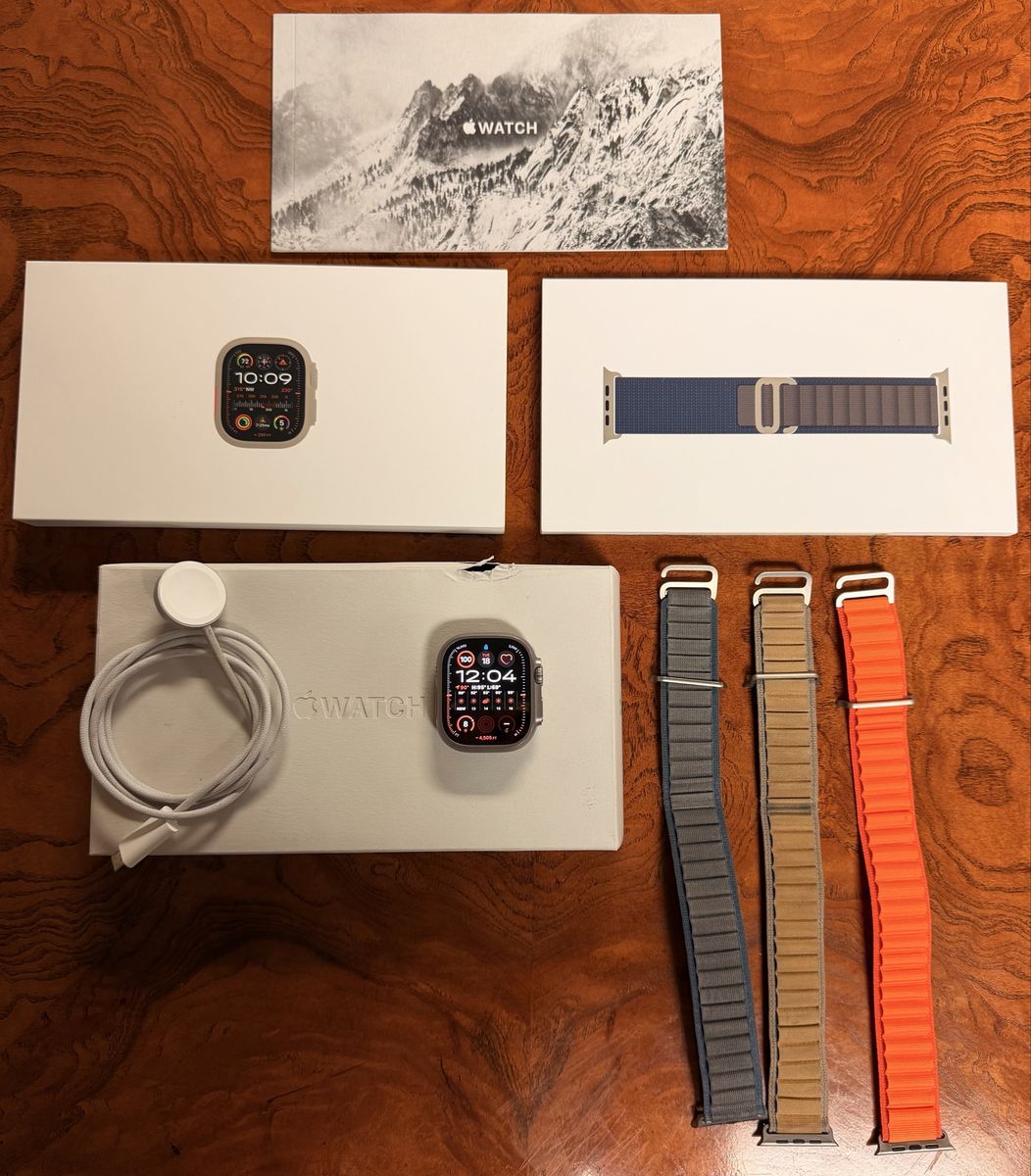 Apple Watch Ultra 2 49mm Titanium GPS + Cellular with 3 Bands and Charger