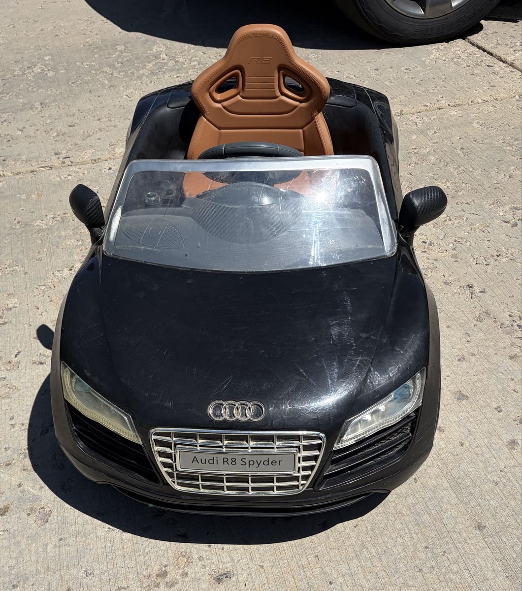Audi R8 Spyder Power Wheel