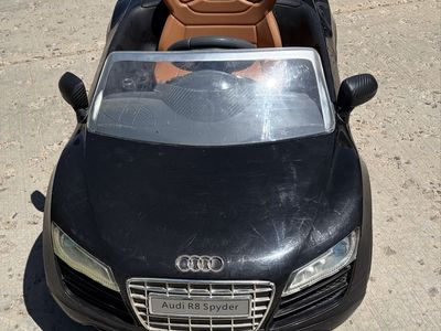 Audi R8 Spyder Power Wheel