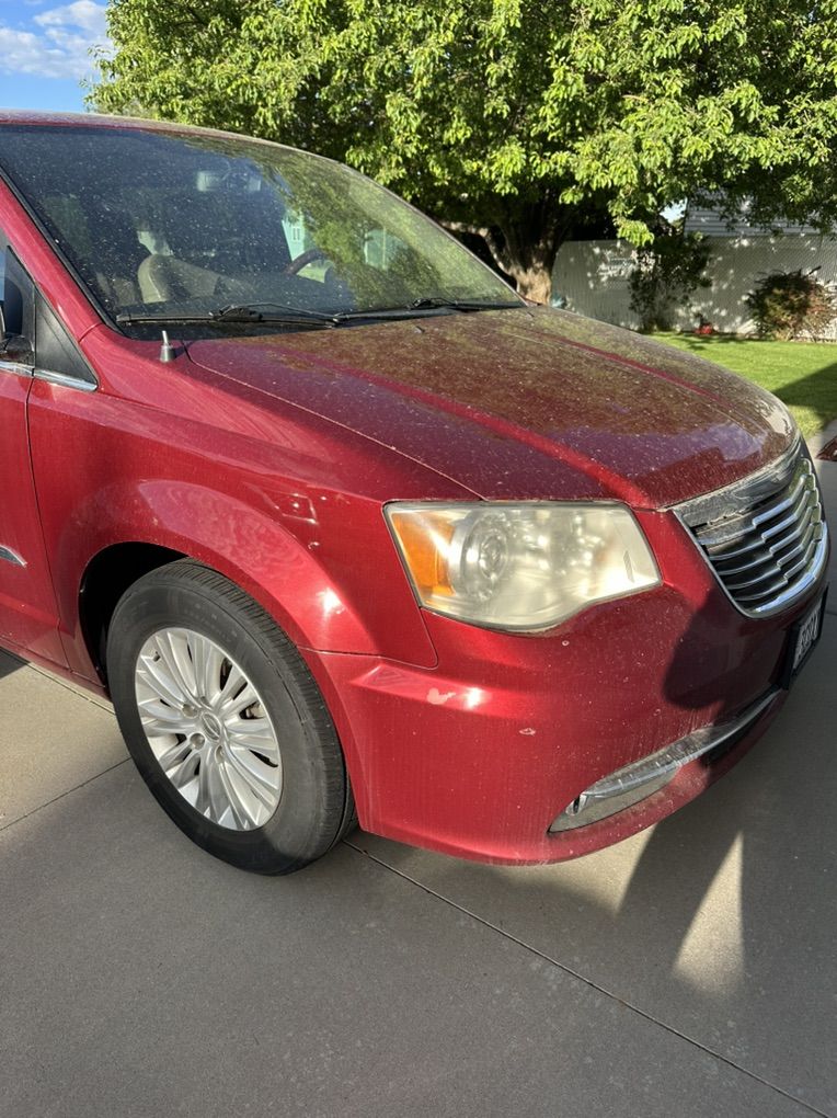 2013 Chrysler Town And Country