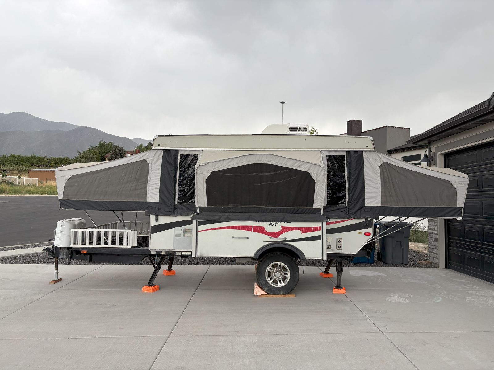 2009 StarCraft 13RT Toy Hauler Tent Trailer ***Water Damage***
