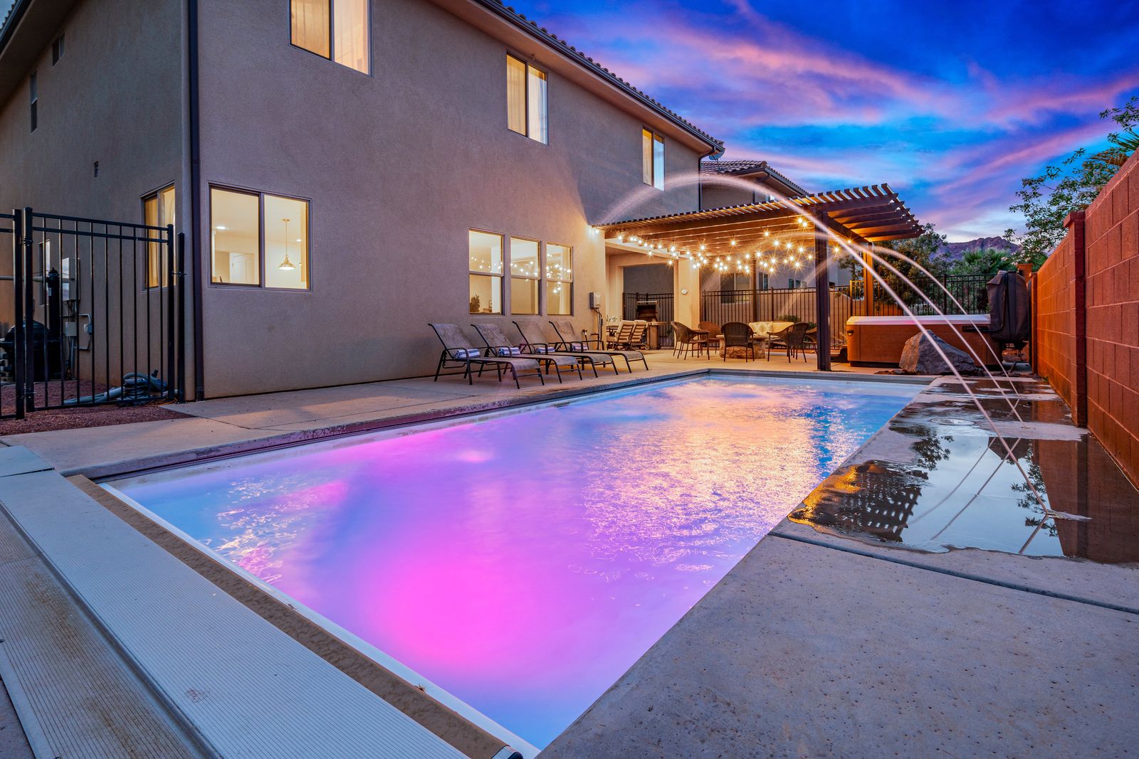 Paradise Village 94