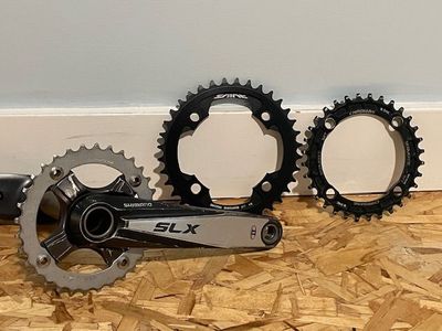 Shimano SLX hollow tech II crankset single speed saint chromag bottom bracket.