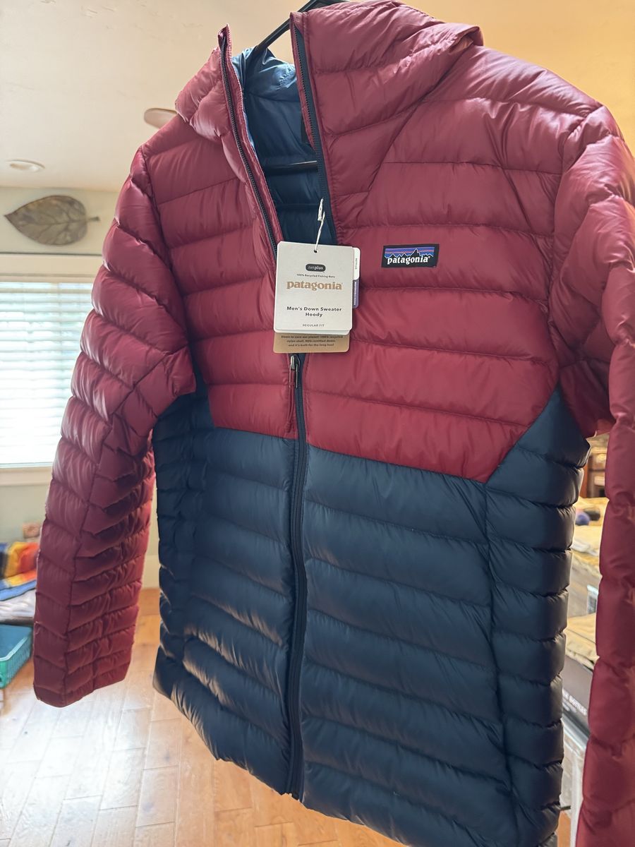 Patagonia Men's Down Sweater Hoody - Recycled Fishing Nets, Regular Fit, Red/Navy, Size M