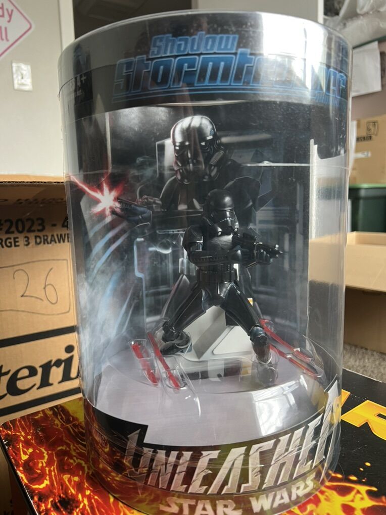 Star Wars Unleashed Shadow Stormtrooper 6” Figure